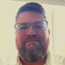 Ken Sisk's Instagram, Twitter & Facebook