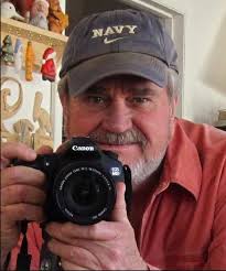 RIP Dennis Stallings and prayers for healing to his family! Another big  loss to the carving community! I will try to "carve something every day!"