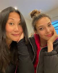 Her father is american and her mother is chinese. Eileen Gu Dad Eileen Gu Father R T9ptaj9 L0nm In Recent Years China For More Information About Fis Freestyle Dariaa Codziennosctakbardzozachwyca