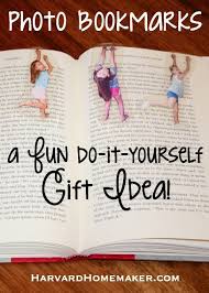 Fun Photo Bookmarks Kids Hanging On Harvard Homemaker Photo Bookmarks Diy Gifts For Kids Bookmarks Kids