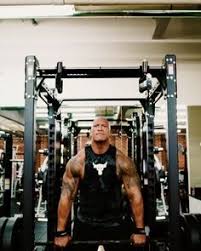 Bob odenkirk vermutete, dass die leute lachen würden, als er enthüllte, dass er in einem actionfilm mitspielen. 160 Muskel Ideen In 2021 Muskeln The Rock Dwayne Johnson Bodybuilder