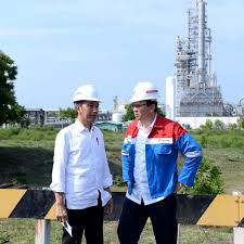 Proyek ini menyediakan konstruksi pengurai katalis bahan bakar minyak untuk jumlah besar dan kompleks petrokimia. Hemat Devisa Usd 4 9 Miliar Jokowi Ingin Kilang Di Tuban Rampung 3 Tahun Bisnis Liputan6 Com