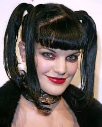 𝗦𝗔𝗬 𝗬𝗘𝗦 𝗜𝗙 𝗬𝗢𝗨 𝗟𝗢𝗩𝗘 Pauley perrette 🎸❤️