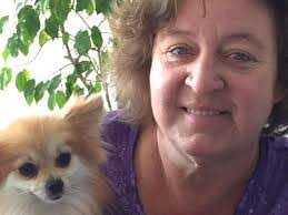 Lisa Karas's Instagram, Twitter & Facebook