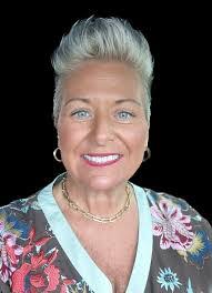 Rochelle Taylor's Instagram, Twitter & Facebook