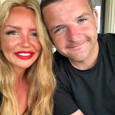 Kerri Bridges's Instagram, Twitter & Facebook