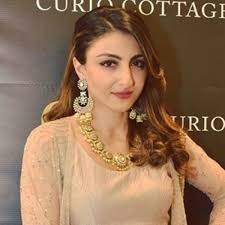 Soha ali khan shared an adorable picture of inaaya on instagram stories and we are melting! Soha Ali Khan All Set To Make Digital Debut With Comedy Web Series