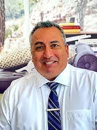 Robert Baize's Instagram, Twitter & Facebook