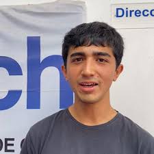 Conoce historias reales con puntajes reales. Acércate a cualquier sede a  nivel nacional, o llámanos al 2 2722 4300.