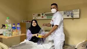 ( he had two older brothers, both of whom died in infancy.) citation needed mahmood received his primary and lower secondary. Keluarga Prebet Adam Mohon Maaf Video Mykmu Net