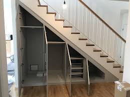 Studierende Der Mofa Zu Besuch Bei Schrank Nach Mass Unter Der Treppe Im Flur Von Cabinet The Post St Einbauschrank Treppe Treppenschrank Schrank Unter Treppe