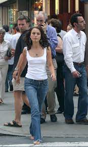 Lift your spirits with funny jokes, trending memes, entertaining gifs, inspiring stories, viral videos, and so much. Natalie Portman Filming Closer In Nyc Celebs
