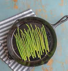 How To Cook Asparagus On The Stovetop Easy Recipe Recipe How To Cook Asparagus Easy Asparagus Recipes Asparagus Recipe
