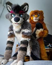 When youre trying to pose and @soukuugo keeps playing with your tail >.<  fursuitfriday 📸 @lavenderfoxxo