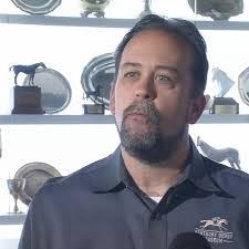 Chris Goodlett's Instagram, Twitter & Facebook