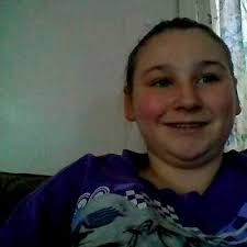 Ashley Romine's Instagram, Twitter & Facebook