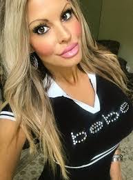 Lori Barbour's Instagram, Twitter & Facebook