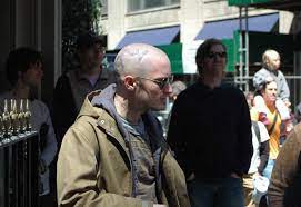 You can't talk about either bald actors or action heroes without having a special mention for british actor jason statham. Actors Shaved Head Elijah Wood Proving That It S Not About The Hair But The Skin The Look The Attitude Bald Men Shaved Head Men