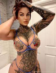 Donna wildcard naked