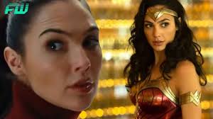 She won the miss israel title in 2004 and went on to represent israel at the 2004 miss universe beauty pageant. Dceu Star Gal Gadot Recently Teased Wonder Woman 3 Fandomwire