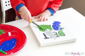 Paint dad with red, and use black to paint a design around the rim and bottom of the cup. Father S Day Paintings From Kids