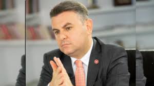 Anne tarafından ise rumeli mübadili bir aileye mensuptur. Korkmaz Karaca Kimdir Kac Yasinda Nerelidir Sonhaberler
