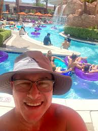 Are there public pools in Carolina Beach?