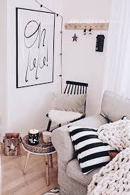 Skandinavische Weihnachtsdekoration Mit Danisches Bettenlager Home Design Diy Wohnzimmer Inspiration Wohnzimmer Einrichten