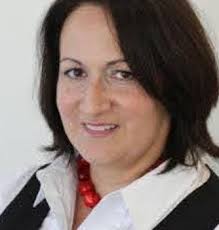 Dina Kramer's Instagram, Twitter & Facebook