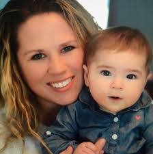 Michelle Armes's Instagram, Twitter & Facebook