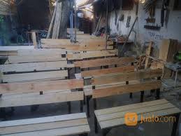 Meja Kursi Jati Belanda Furniture Minimalis Kab Gresik Jualo Mejanya sangat kuat dan kokoh serta memiliki bagian atas kayu jati tebal 40mm yang diletakkan di atas dua alas kayu jati padat tebal dengan tandu yang. meja kursi jati belanda furniture minimalis