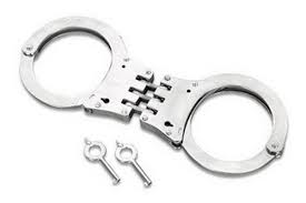 Buy hiatt handcuffs and get the best deals at the lowest prices on ebay! Neptune Trading Wholesale Knives And Swords At The Cheapest Price 3 Hinge Dbl Lock Handcuff Neptune Trading Wholesale Knives And Swords At The Cheapest Price