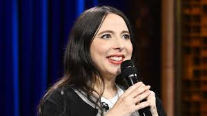 Esther Povitsky Hates When A Guy Has Friends