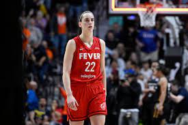 Caitlin Clark's new Fever coach Stephanie White kept doing her normal job  right after getting hired | Marca