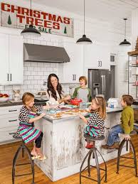 Christmas Trees For Sale Joanna Gaines Fixer Upper Inspired Christmas And Holiday Si Joanna Gaines Kitchen Fixer Upper Joanna Gaines Chip And Joanna Gaines
