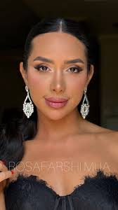 واقعا يه چيزي رو صادقانه بگم بهتون 😐 ما ميكاپ آرتيست ها واقعا مظلوم ترين  عضو يك تيم عكاسي فرماليته هستيم 🥹 انقدر بايد سريع كار كنيم كه هرجايي كه شد  بايد