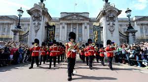 Buckingham palace is furnished and decorated with priceless works of art that form part of the royal collection, one of the major art collections in the world today. Changing The Guard At Buckingham Palace Cancelled Special Event Visitlondon Com