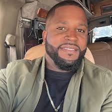 One of the best Gifts in my LIVE. Thank you, Nellie! For your support ...