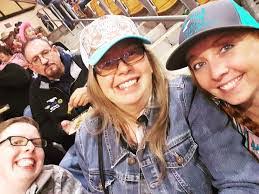 Tiffany Collett's Instagram, Twitter & Facebook