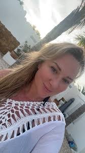 Beverley Everett's Instagram, Twitter & Facebook