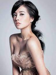 A cute chinese girl, usually with a variable accent. Chinese Girls With Indian And Malay Guys Tagged