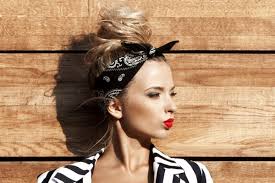 It's best for girls who have long black hair to spice up their looks. 3 Retro Hairstyles With A Bandana