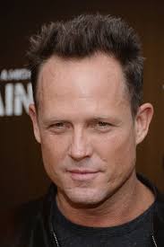 Pin On Dean Winters As Brian Cassidy And More Mr Hottie Pants
