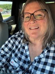 Johanna Rutherford's Instagram, Twitter & Facebook