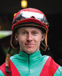 Eva Weeks's Instagram, Twitter & Facebook