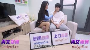 哔哩传媒儿子的性爱指导员妈妈肉棒好敏感~含的好爽小穴里面好紧儿子肏的妈妈好爽精液射给妈妈凌葳- 91热爆