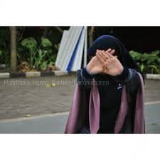 Wanita cantik di tato full bodyподробнее. Foto Wanita Muslimah Cantik Berhijab Dari Belakang