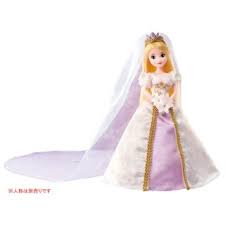 The disney princess rapunzel wedding dress features layers of white satin and shimmering glitter tulle. Precious Collection Disney Princess Rapunzel Dress Set Wedding Dress Character Toy Hobbysearch Toy Store