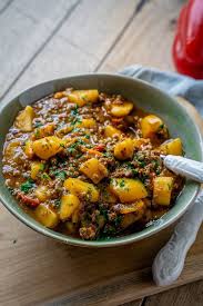 So Einfach Ist Der Bauerntopf Zubereitet Rezept Zum Selbermachen Rezept Bauerntopf Rezept Rezepte Bauerntopf Mit Hackfleisch