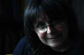 Romper con la banalidad, entrevista a Adriana Cabrera